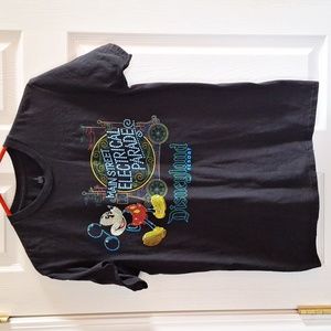 Disneyland Mainstreet Electrical Parade T-shirt GLOWS IN THE DARK unisex Medium
